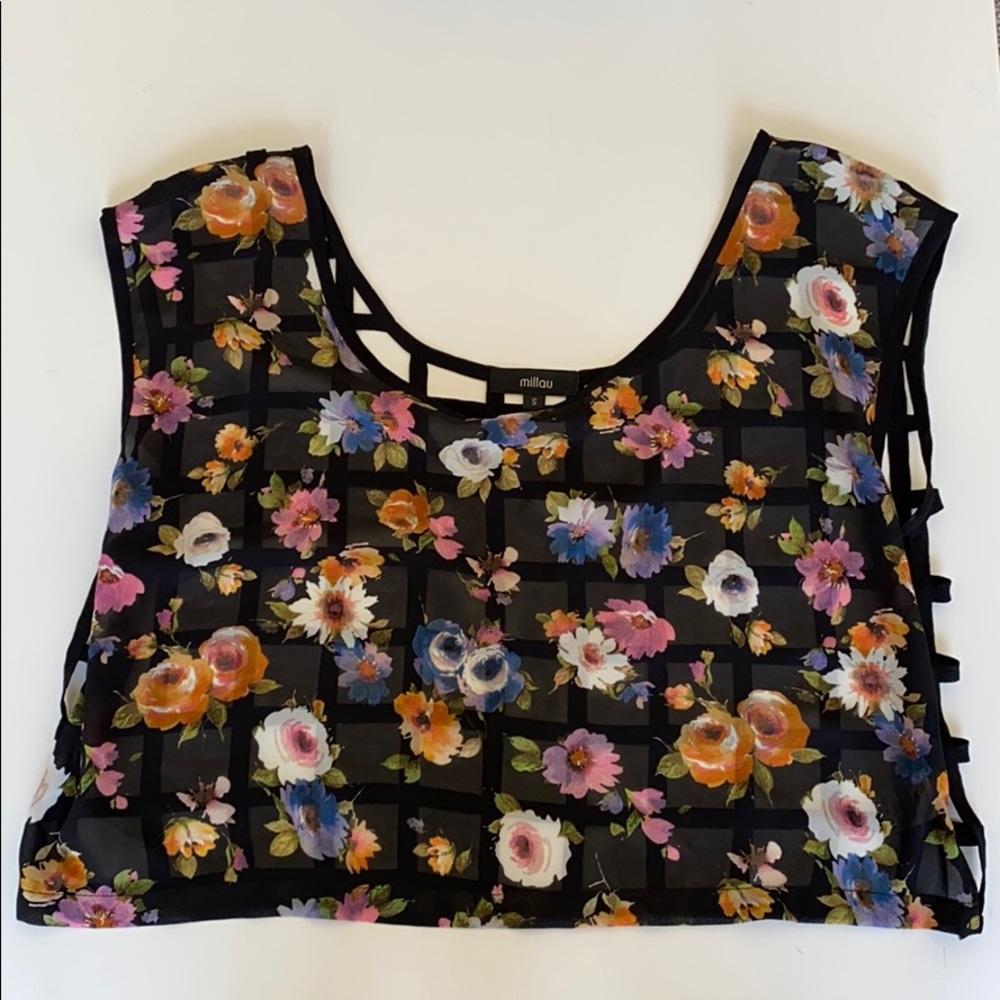 Black floral crop top